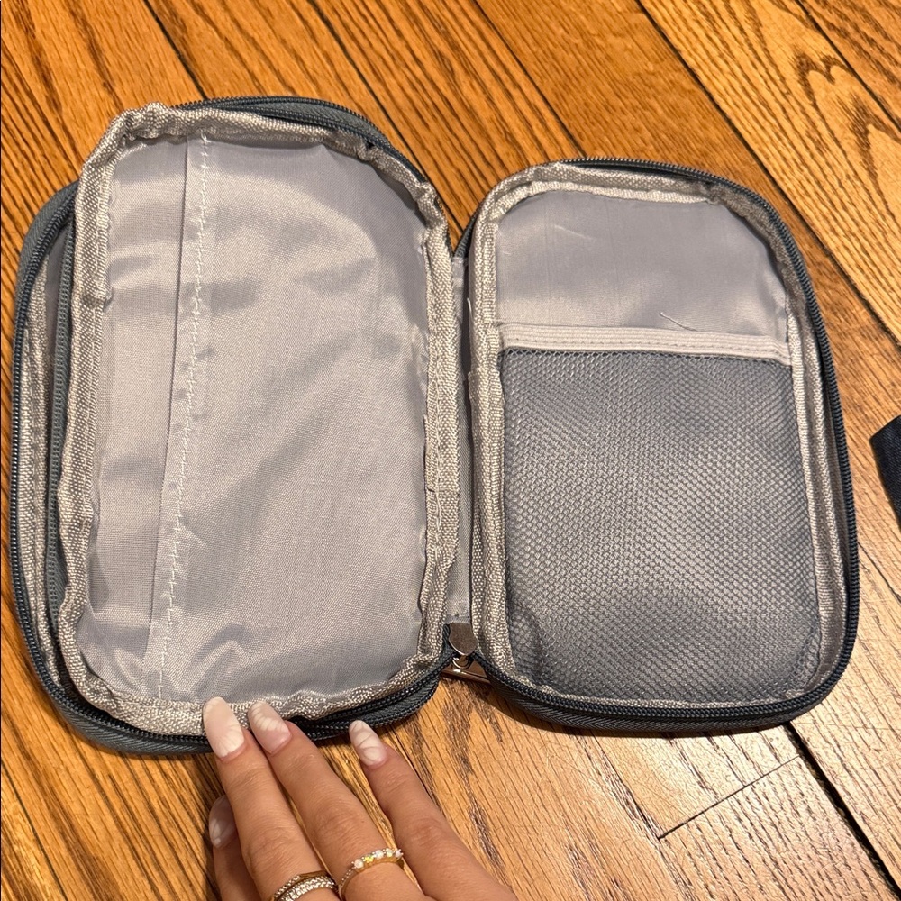 Organization Pouch Set - Picture 3 of 4
